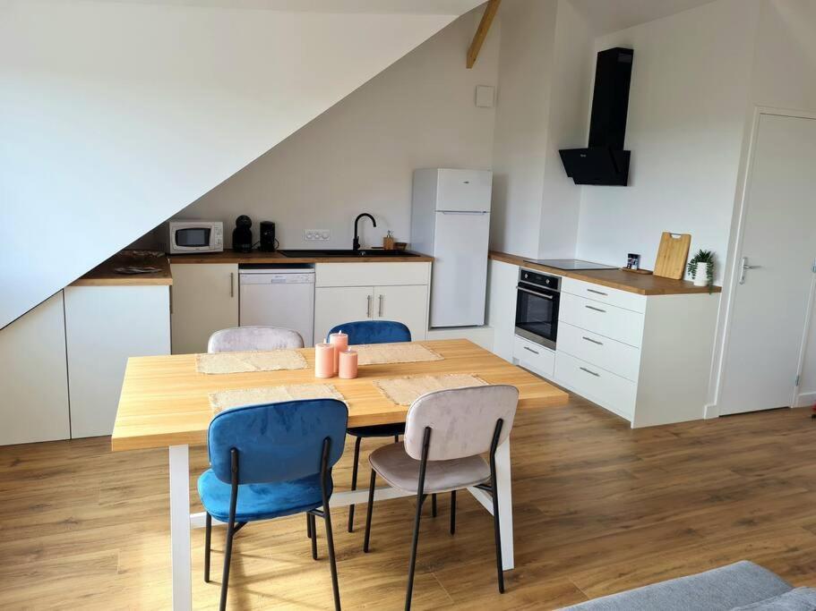 Appartement Avec Vue Fougères Екстериор снимка